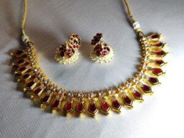 Red Necklace Set 10 - 1