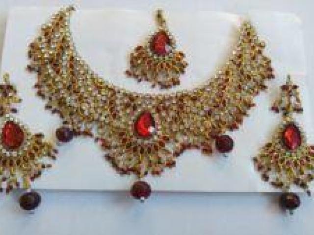 Red Necklace Set 4 - 1